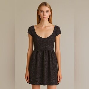 BLACK SHIMMER DRESS BY ONE CLOTHING. SIZE: L. NWOT